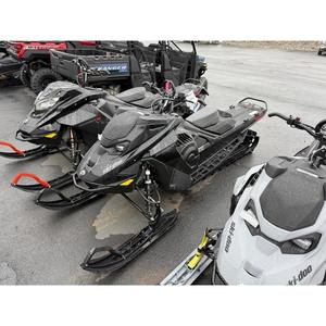 แพ็คเกจ Ski-Doo Summit ปี 2026 รุ่น 850 E-TEC 154 H_Alt Powder 3.0_Black เครื่องยนต์ 4 จังหวะ ERAVE REV Gen5 แพลตฟอร์ม 30 องศา 4.5 นิ้ว ดิจิทัล - Product Image 4