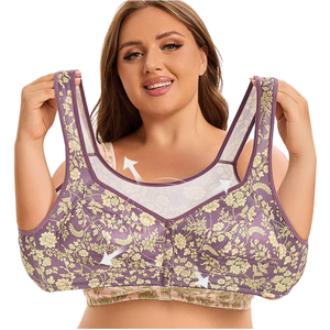 Nuevo y Hermoso Conjunto de Yoga para Mujer: Sujetador Deportivo de Espalda Alta, Shorts Deportivos Transpirables con Cuello en V Sin Costuras, Traje de Fitness Tallas Grandes - Product Image 1