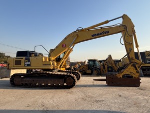 Excavadora sobre orugas Komatsu PC460 usada de alta eficiencia, máquina potente para construcción, trabajos de cantera y grandes proyectos de movimiento de tierras - Product Image 2
