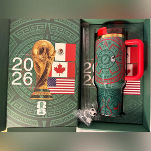 Set de Regalo de Vaso Térmico de Acero Inoxidable de Doble Pared con Aislamiento al Vacío de 40oz, con Logotipo Personalizado de la Copa Mundial de Fútbol 2026 y Mascotas Oficiales - Product Image 4
