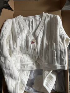<span class=keywords><strong>Cardigan</strong></span> court en tricot torsadé personnalisé pour femme, col en V, boutonné sur le devant, manches longues, pour l'automne et l'hiver - Product Image 5
