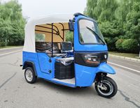 Tuk-tuk électrique à toit fermé, tricycle à 3 roues pour passagers, sièges confortables, abri imperméable pour le transport de passagers dans les zones touristiques