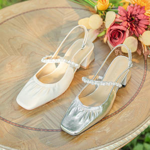 Chaussures à talons hauts tendance et confortables de haute qualité pour femmes, conçues sur mesure par des designers seniors - Product Image 4