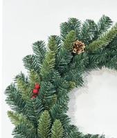 Karangan Natal Modern Ramah Lingkungan Yi Wu Factory 60cm PVC+PE 110 Ujung Rumbai Bentuk Kerucut Pinus+Cherry