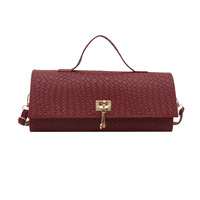 Sac bandoulière horizontal décontracté de style occidental, grande capacité, avec fermoir, couleur unie, motif tissé raffiné, style bohème vintage Star