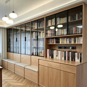 Bibliothèque murale sur mesure pour toute la maison, design moderne en bois, avec portes vitrées du sol au plafond et banc intégré - Product Image 3