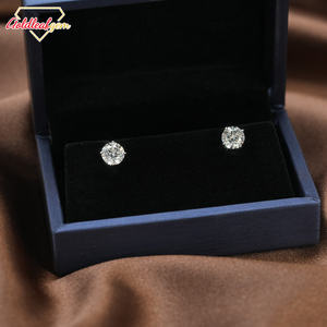 Boucles d'oreilles en or blanc 9 carats Goldleafgem avec diamants de laboratoire taille brillant DEF VS VVS, boucles d'oreilles clous en diamant cultivé plaqué or - Product Image 4