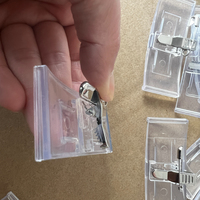 Badge transparent en plastique interchangeable avec pince crocodile pour affichage de nom sur badge nominatif de supermarché ou de lieu de travail