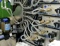 Machine d'impression offset pour tubes en plastique PE, également adaptée aux corps de stylos marqueurs à cartouche