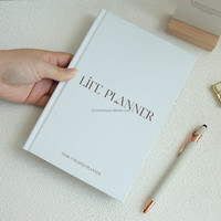 Carnet de planification et d'objectifs hebdomadaires personnalisé pour la manifestation de vos rêves, journal d'humeur et agenda pour l'école