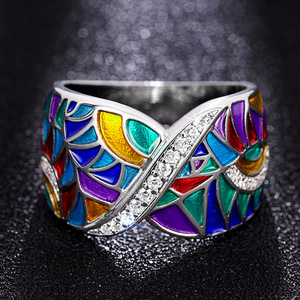 Anello Geometrico Colorato per Donne, Design in Smalto Stile Etnico, Elegante Gioiello alla Moda per Uso Quotidiano e Feste, Idea Regalo - Product Image 2