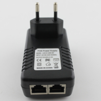 Adaptor Injektor Steker Dinding POE 24V 1A untuk Kamera IP Ethernet Keamanan CCTV 2 Port 10/100Mbps Sakelar Jaringan