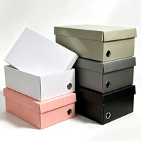 Boîtes à chaussures et vêtements en papier kraft recyclable avec œillets argentés, organisateur de cadeaux pour chaussures, multicolores, logo personnalisé, vente en gros