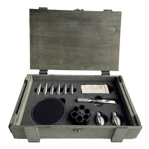 Belle boîte de coffret en pierre de whisky gravée au trésor en bois pour cadeau de garçons d'honneur - Product Image 1