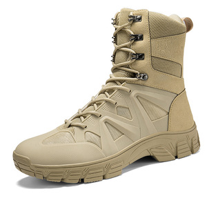 Botas de exterior caqui de corte alto con parte superior de malla transpirable y cordones, ideales para explorar praderas y caminatas de larga distancia en el campo. - Product Image 1