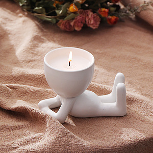 Décoration <span class=keywords><strong>de</strong></span> bureau, chambre, balcon – Bougeoir en céramique créatif et minimaliste, finition mate, motif figurine assise, style nordique - Product Image 3