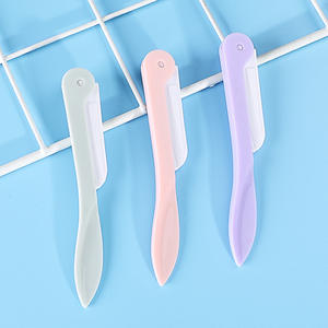 3pcsWomen Tondeuse à sourcils Rasoir Lame en acier inoxydable Hommes Rasage Épilateur Manuel Rasoir à sourcils Pliant <span class=keywords><strong>Prix</strong></span> de gros - Product Image 4