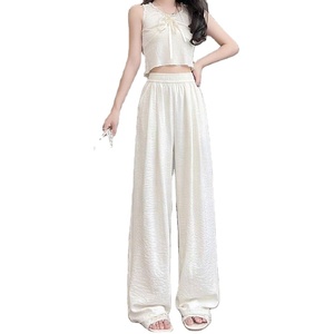 Pantalon large décontracté en satin de soie blanc haut de gamme pour femme, idéal pour l'été - Product Image 4