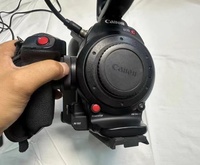 Kamera Digital Bekas Grosir Canon EOS C100 Mark 2 Sensor CMOS Super 35mm 1080P Full HD dengan Fungsi Voting