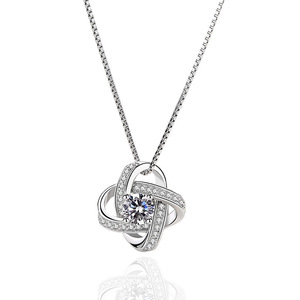 <span class=keywords><strong>Collana</strong></span> pendente di cristallo con <span class=keywords><strong>nodo</strong></span> di <span class=keywords><strong>amore</strong></span> alla moda per le donne all'ingrosso di san valentino scatola catena <span class=keywords><strong>collana</strong></span> gioielli regalo per le ragazze - Product Image 6