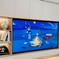 Meuble TV mural intégré architectural pleine hauteur avec étagères rétroéclairées pour projets