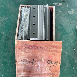 Couteau de stator personnalisé pour granulateur de plastique avec une résistance élevée à l'usure - Product Image 6