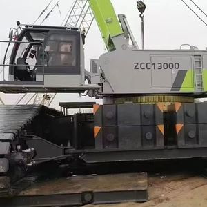 Grue sur camion hydraulique d'occasion Zoo-m-lion ZCC13000 900 tonnes, modèle 2021, ZTC500H ZTC500A562, en promotion - Product Image 1