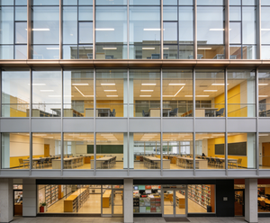 Diseño de Lujo con Muro Cortina de Vidrio, Estructura de Acero, Construcción Comercial, Biblioteca, Librería, Concesionario de Autos, Museo, Cafetería - Product Image 1