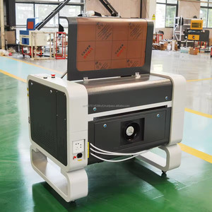 ขนาดเล็กขนาด Co2 เลเซอร์ 600*400 มม.มอเตอร์รังผึ้งเตียง Ruida RD6445S ควบคุมใช้งานร่วมกับ Lightburn