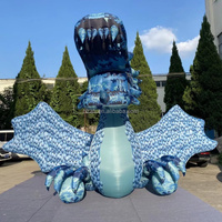 Dragon de glace bleu gonflable géant personnalisé avec sculpture d'ailes pour la décoration d'événements d'Halloween, de carnaval, de parcs à thème, de centres commerciaux et de magasins