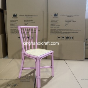 Chaise d'enfant en rotin artisanal haut de gamme pour la location – Mobilier en osier naturel pour mariages, événements et célébrations - Product Image 2