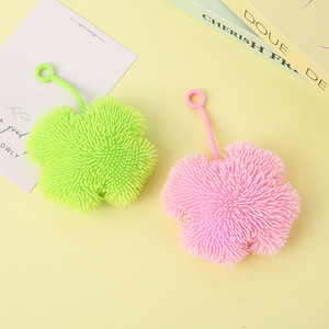 Nouveautés : Jouet créatif anti-stress visage souriant, poupée en peluche trèfle à quatre feuilles porte-bonheur, jouet à presser pour soulager le stress - Product Image 5