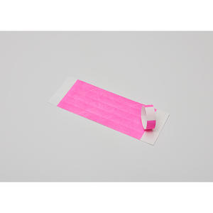 Bracelets TYVEK de couleur unie avec personnalisation en encre noire et impression de logo, 19 mm (3/4 po), pour les fêtes - Product Image 4