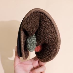 Venta al por Mayor de Pantuflas de Mujer con Suela de TPR y Peluche, Pantuflas de Diseño para Mujer a Precio Razonable - Product Image 5