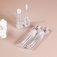 Tube de brillant à lèvres en plastique de 4ml personnalisable emballage cosmétique carré entièrement transparent avec bouchon à vis logo personnalisé