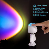 Veilleuses astronautes Robot rechargeable Lampe de coucher de soleil pour enfants Projecteur de chevet Mini lampe de table pour enfants