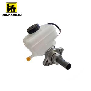 Maître-<span class=keywords><strong>cylindre</strong></span> <span class=keywords><strong>de</strong></span> <span class=keywords><strong>frein</strong></span> compatible avec Toyota Hiace RH 47207-26010 - Product Image 2