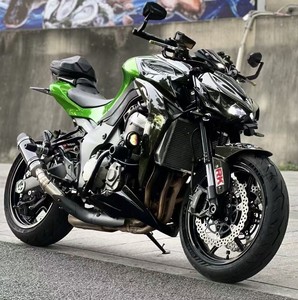 Motocicleta EU Z1000 de 1000cc, Refrigerada por Agua, Estilo Street Fighter, Alto Rendimiento - Product Image 1
