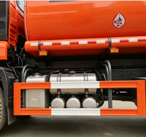 Camion-citerne à carburant Sinotruk Hohan NX 6x4 351-450 ch, 25 000 litres, poids lourd, diesel, excellent rapport qualité-<span class=keywords><strong>prix</strong></span> - Product Image 4