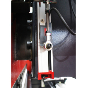 Presse plieuse électrique à panneaux métalliques avec bras robotisé intégré, économe en énergie (30 % d'économie d'énergie) - Product Image 3