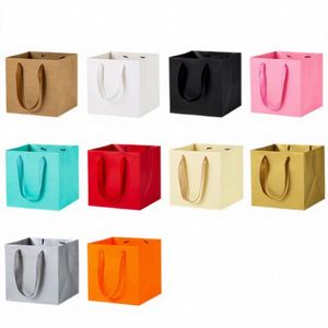 Sacs fourre-tout personnalisés imprimés à motifs floraux, sacs en papier à fond carré, vente en gros, emballage cadeau pour mariage, bonbons, plantes en pot - Product Image 1