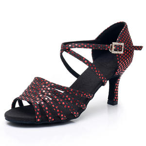 รองเท้าเต้นรำสไต<span class=keywords><strong>ล</strong></span>์ละตินสำหรับผู้หญิงรองเท้าผ้าใบสำหรับผู้ใหญ่ทำจากผ้าซาตินหนังก<span class=keywords><strong>ล</strong></span>ับด้านนอกเป็นบอลรูม - Product Image 1