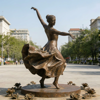 Sculptures modernes en bronze faites à la main, statues de danseuses grandeur nature, sculptures personnalisées pour la décoration de cour