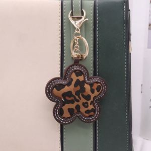Miu Style Frosted Leopard Print Flower Shaped Bag <b>Keychain</b> Pendant Exquisite <b>Leather</b> <b>Keychain</b> Diy Pendant - Product Image 4