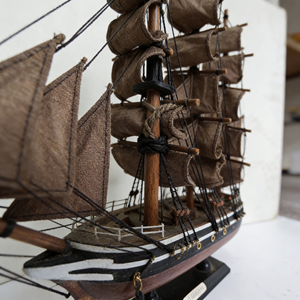 Modèle de bateau à voile en bois artisanal 'Le Danube' - Art et artisanat Feng Shui, décoration <span class=keywords><strong>nautique</strong></span> pour la maison, cadeau pour le bureau - Product Image 5