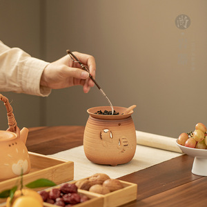 Estufa de Cerámica Shangyan para Tostar Té KCTZ-231123, Calentamiento con Leña para Mejorar el Aroma del Té, Origen Dehua - Product Image 1