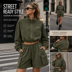 Completo da Uomo Oversize in Felpa Pesante con Giacca Corta con Zip e Pantaloncini Cargo, Stile Streetwear - Product Image 4