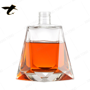 Bouteilles en verre carrées de luxe de 500 ml pour spiritueux, avec bouchons personnalisés pour le brandy, le gin, la vodka, le rhum et la tequila - Product Image 2