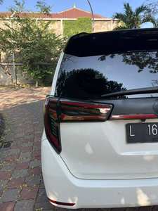 NUELEAD Nouveau Feux de Freinage Universels à Largeur Totale 12V, Feux de Secours, Feux Arrière OEM avec 6000lm pour Innova 2015-2021 - Product Image 2