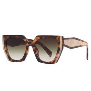 Deux cercles <span class=keywords><strong>2023</strong></span> lunettes de soleil carrées pour hommes Nouvelles lentilles de blocage de couleur à la mode Style de rue Instagram à la mode - Product Image 5